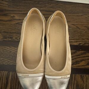 Hogan Women's Tan and Silver Flats
